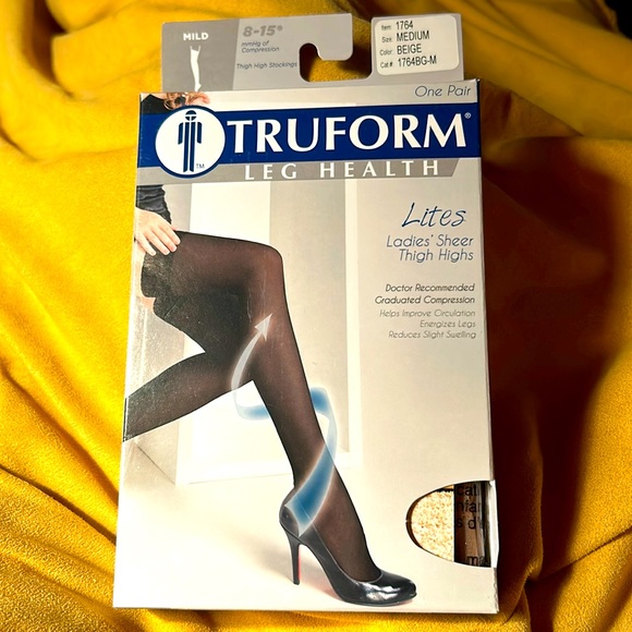 Truform Other - Truform Leg Health Lites Ladies Thigh High Medium 8-15 mmHg Compression BEIGE